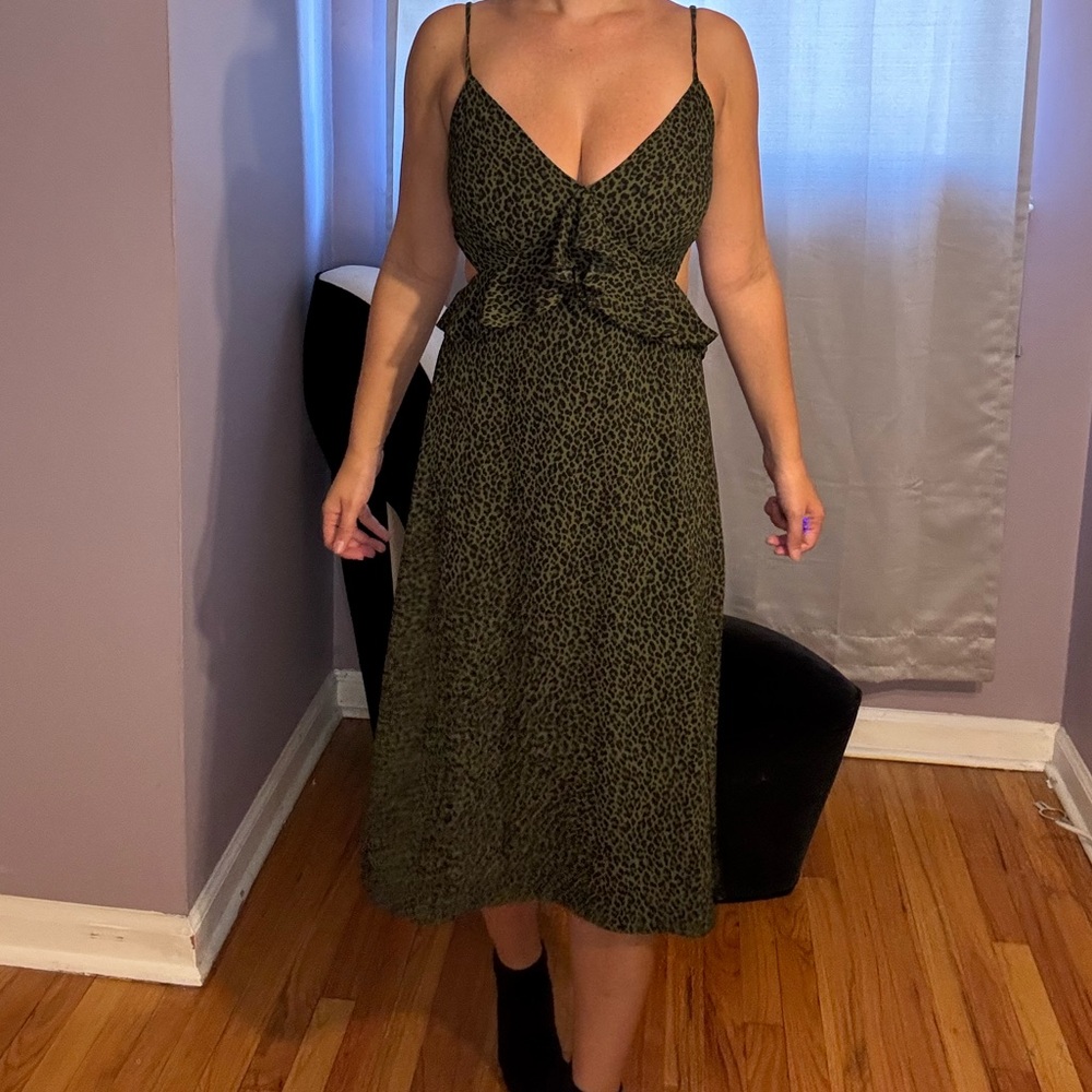 Elegant Leopard Print Maxi Dress